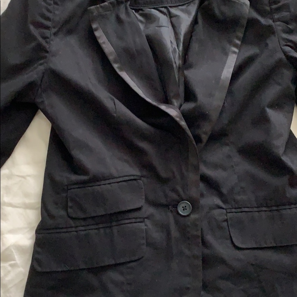 American Eagle- Tuxedo Blazer- worn twice - Picture 3 of 3